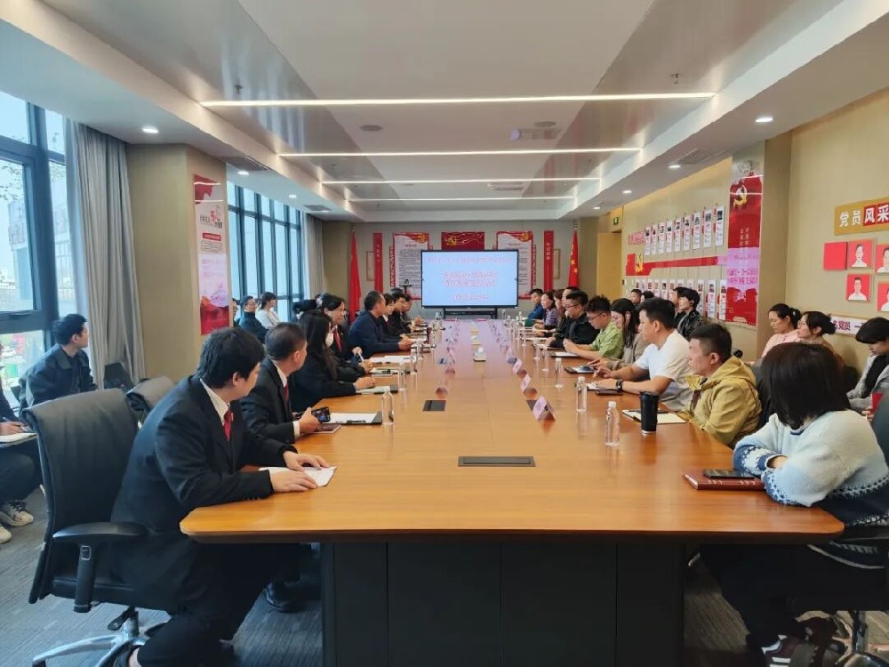 二七区法院与郑投产业园公司举行协同发展签约仪式